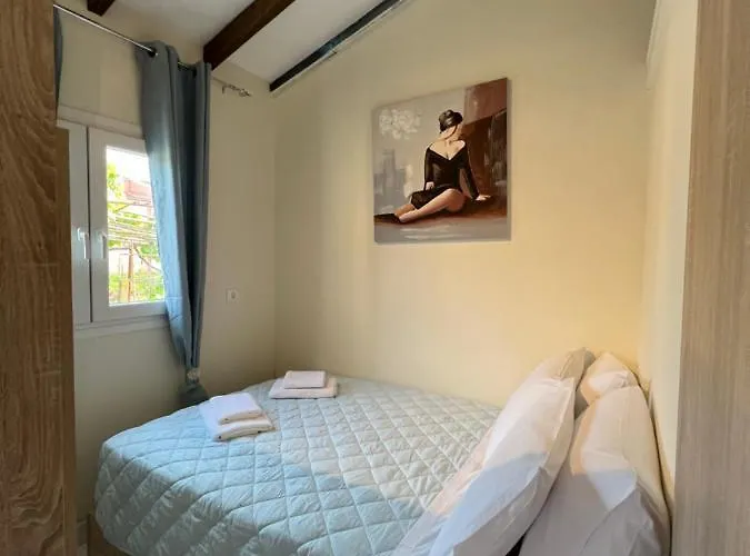 Vasiliki Little House * Κανόνι