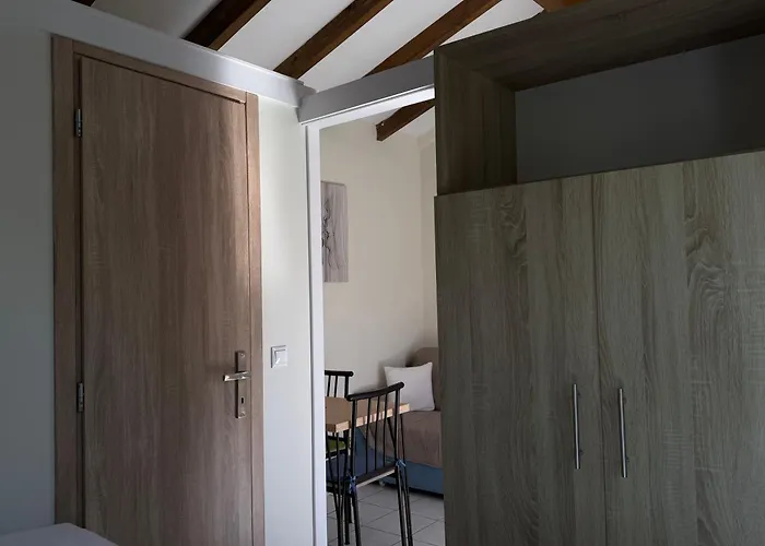Дом отдыха Vasiliki Little House